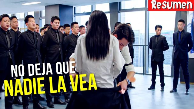 El presidente no dejo que nadie viera las sexys piernas de su novia